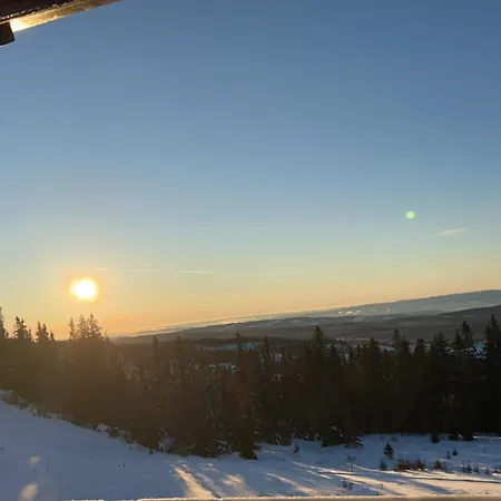 Modern Mountain With Sauna Near Hafjell Apartmán